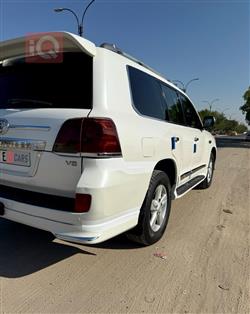 تويوتا لاندكروزر